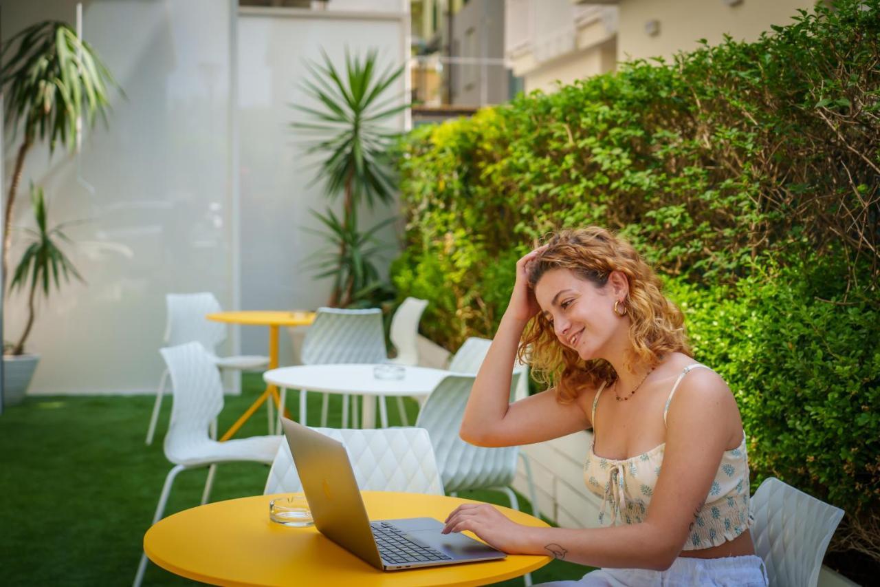 Design Hotel Astra B&B Misano Adriatico Zewnętrze zdjęcie